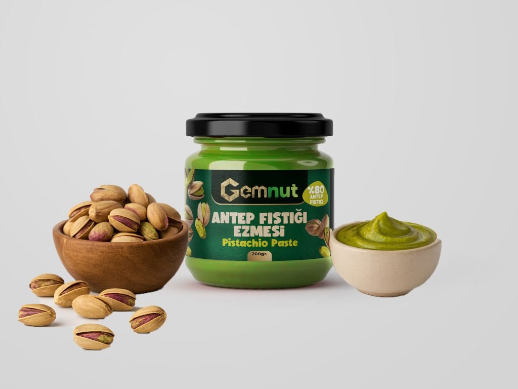 Gemnut Antep Fıstığı Ezmesi Ambalaj Tasarımı – Bir Tık Logo tarafından hazırlanan tekli portfolyo çalışması